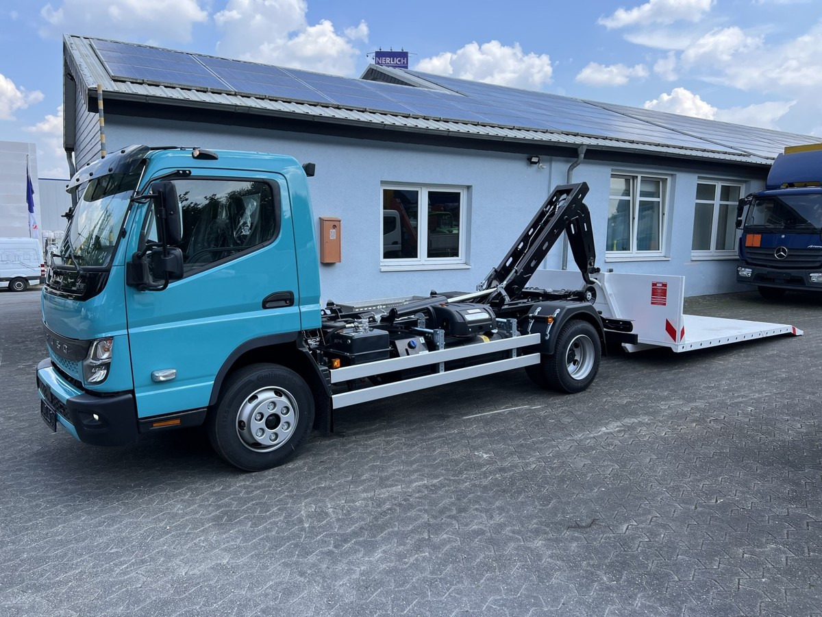 FUSO Canter FUSO 9C18 City Abrollkipper Krokbil Color - Haakarmsysteem vrachtwagen, Kraanwagen: afbeelding 1 FUSO Canter FUSO 9C18 City Abrollkipper Krokbil Color - Haakarmsysteem vrachtwagen, Kraanwagen: afbeelding 1