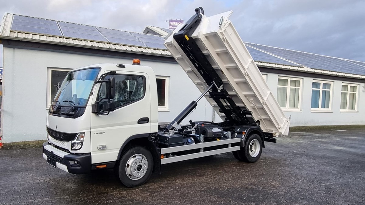 FUSO FUSO 9C18 Duonic City Abrollkipper GG 8.55t AHK - Haakarmsysteem vrachtwagen: afbeelding 1 FUSO FUSO 9C18 Duonic City Abrollkipper GG 8.55t AHK - Haakarmsysteem vrachtwagen: afbeelding 1