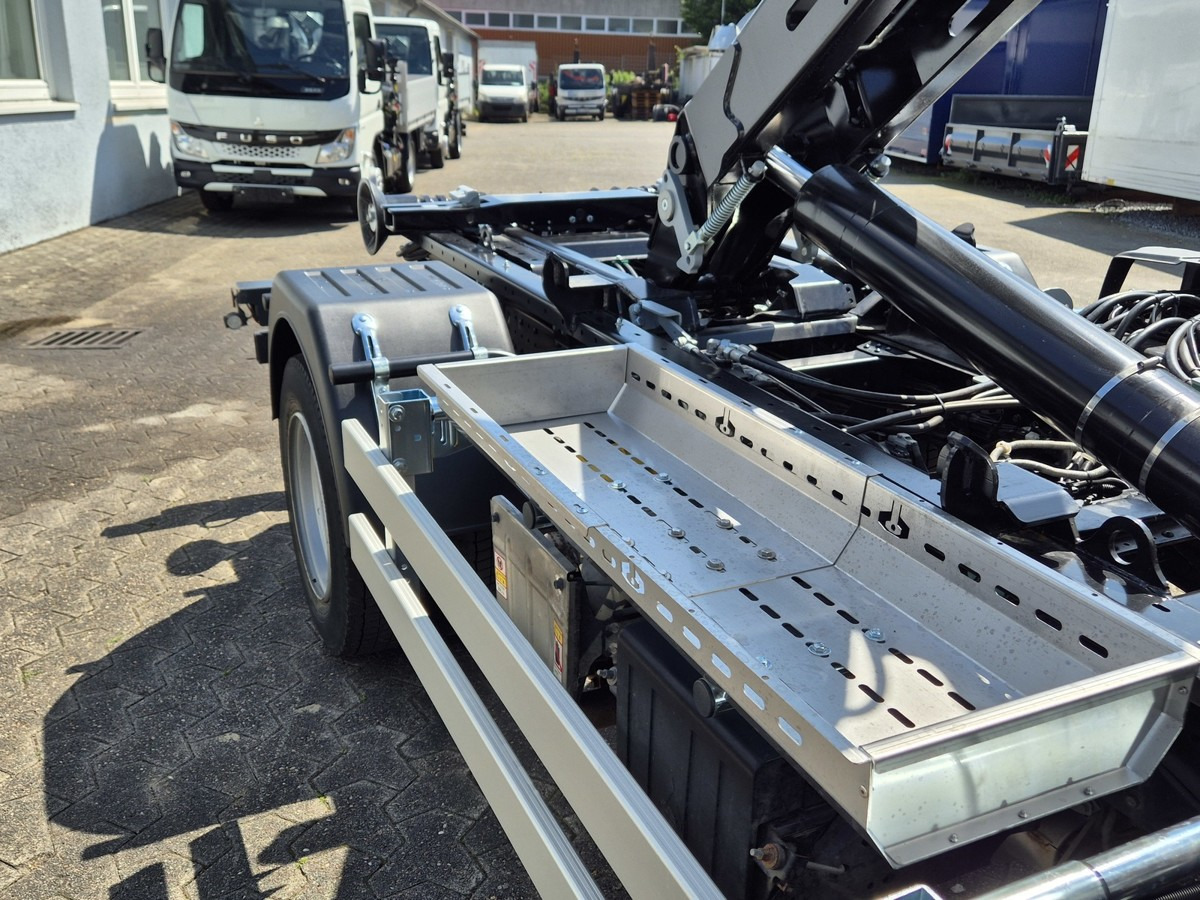 FUSO Fuso Canter 7C18 City Abrollkipper AHK Hooklift - Haakarmsysteem vrachtwagen: afbeelding 5 FUSO Fuso Canter 7C18 City Abrollkipper AHK Hooklift - Haakarmsysteem vrachtwagen: afbeelding 5