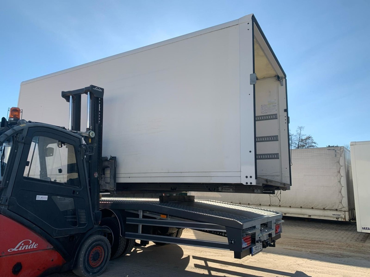 MAN Saxas MKD 61-M-E Koffer Bj. 2020 Möbelkoffer - Bestelwagen gesloten laadbak: afbeelding 2 MAN Saxas MKD 61-M-E Koffer Bj. 2020 Möbelkoffer - Bestelwagen gesloten laadbak: afbeelding 2
