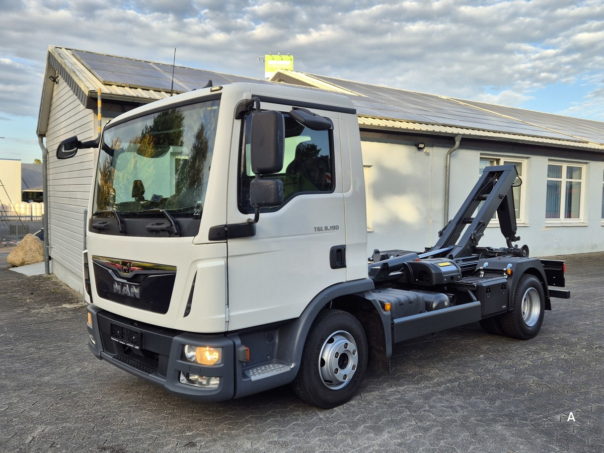 MAN TGL 8.190 BL City Abrollkipper Aut., 2 x AHK sof - Haakarmsysteem vrachtwagen: afbeelding 2 MAN TGL 8.190 BL City Abrollkipper Aut., 2 x AHK sof - Haakarmsysteem vrachtwagen: afbeelding 2