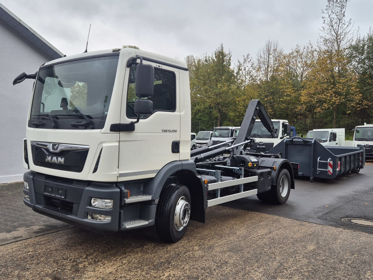 MAN TGM 15.290 BL Aut. Abrollkipper AHK - Haakarmsysteem vrachtwagen: afbeelding 4 MAN TGM 15.290 BL Aut. Abrollkipper AHK - Haakarmsysteem vrachtwagen: afbeelding 4