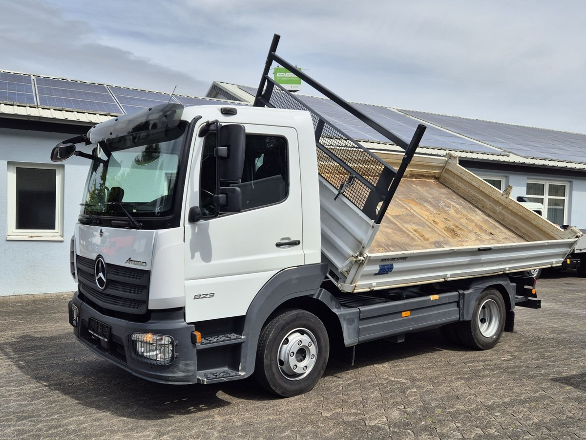 MERCEDES-BENZ Atego 823 3-Seiten Kipper Meiller 2 x AHK - Kipper bestelwagen: afbeelding 2 MERCEDES-BENZ Atego 823 3-Seiten Kipper Meiller 2 x AHK - Kipper bestelwagen: afbeelding 2
