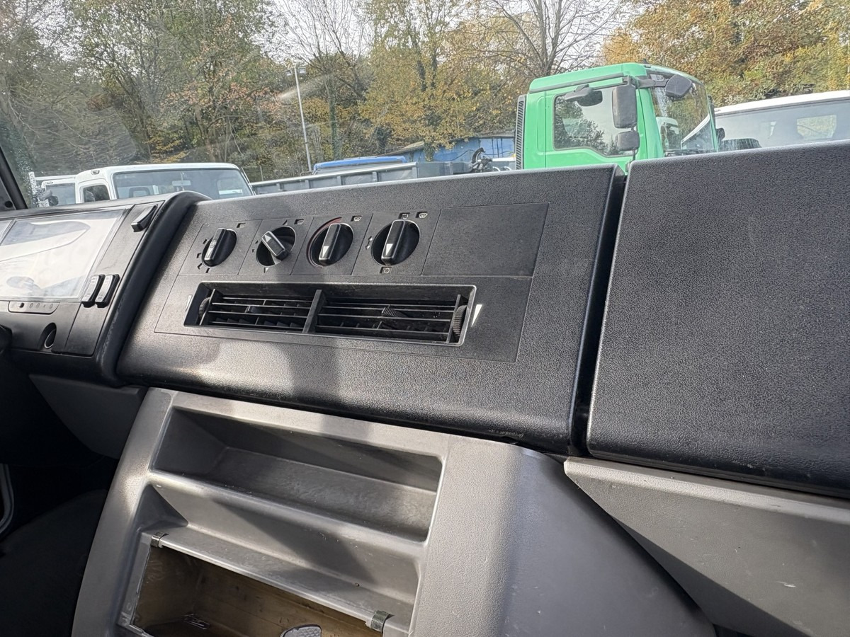 Leasing MERCEDES-BENZ Vario 816D Alupritsche 1 Hand MERCEDES-BENZ Vario 816D Alupritsche 1 Hand: afbeelding 16