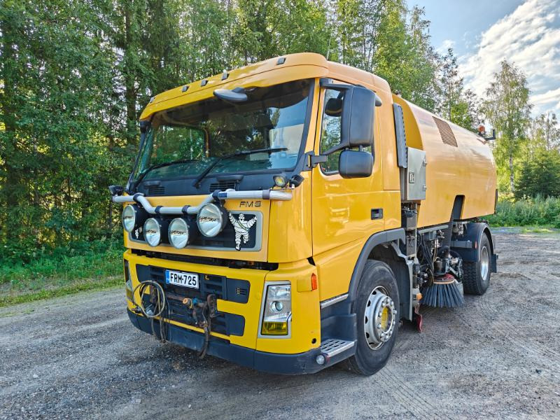 BUCHER Optifant 70 Volvo FM9 - Veegwagen: afbeelding 2 BUCHER Optifant 70 Volvo FM9 - Veegwagen: afbeelding 2