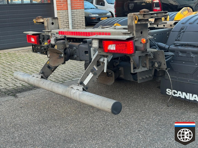 Scania R450 6X2/4 Highline Retarder Night a/c Full air - BDF CHASSIS - Concourstaat - Containertransporter/ Wissellaadbak vrachtwagen: afbeelding 5 Scania R450 6X2/4 Highline Retarder Night a/c Full air - BDF CHASSIS - Concourstaat - Containertransporter/ Wissellaadbak vrachtwagen: afbeelding 5