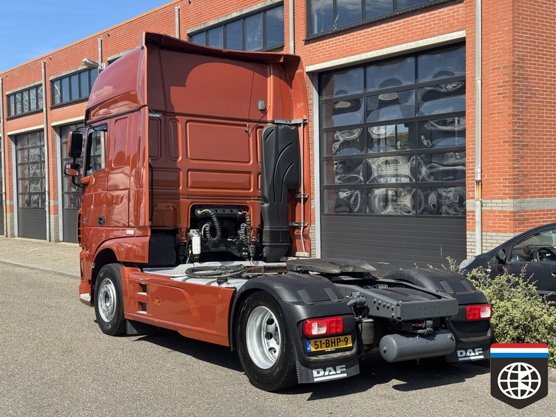DAF XF 460 FT Hydraulics - Full spoiler *** CLEAN HOLLAND TRUCK *** - Trekker: afbeelding 4 DAF XF 460 FT Hydraulics - Full spoiler *** CLEAN HOLLAND TRUCK *** - Trekker: afbeelding 4