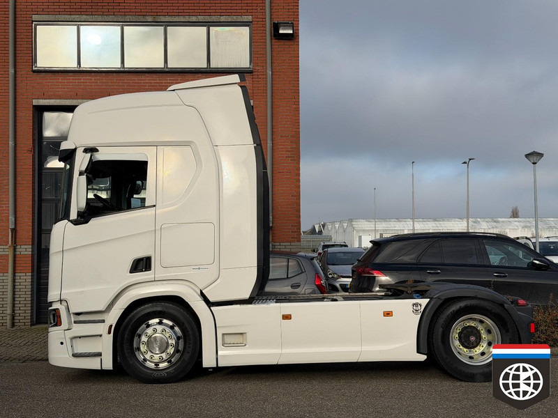 Scania R450 RETARDER - NIGHT A/C - STREAMLINE - GOOD TYRES - Trekker: afbeelding 3 Scania R450 RETARDER - NIGHT A/C - STREAMLINE - GOOD TYRES - Trekker: afbeelding 3