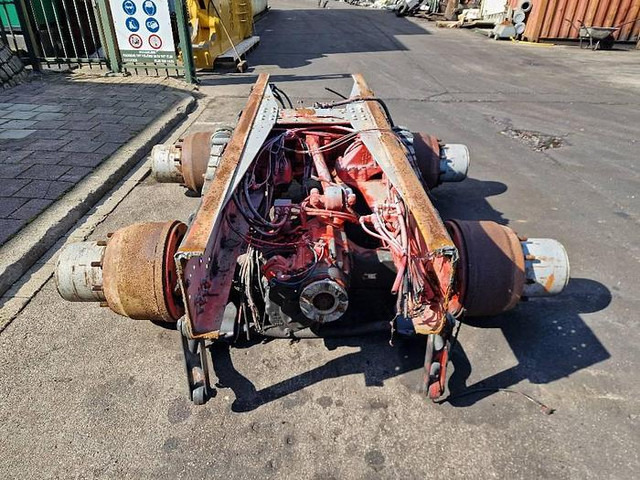 Iveco Eurotrakker 28/37 05C98 - Onderdelen: afbeelding 3 Iveco Eurotrakker 28/37 05C98 - Onderdelen: afbeelding 3