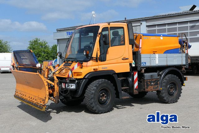 Unimog U 300 4x4, Schmidt, Streuer, Schild, Klima,27tkm - Bedrijfswagen: afbeelding 1 Unimog U 300 4x4, Schmidt, Streuer, Schild, Klima,27tkm - Bedrijfswagen: afbeelding 1