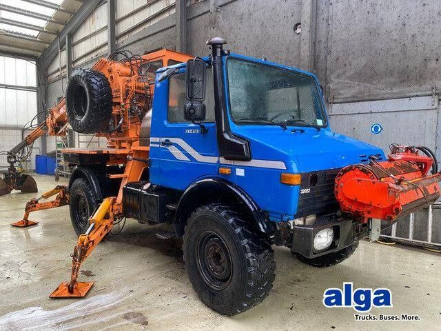 Unimog U 1450 4x4, Kran, Seilwinde - Bouwmachine: afbeelding 1 Unimog U 1450 4x4, Kran, Seilwinde - Bouwmachine: afbeelding 1