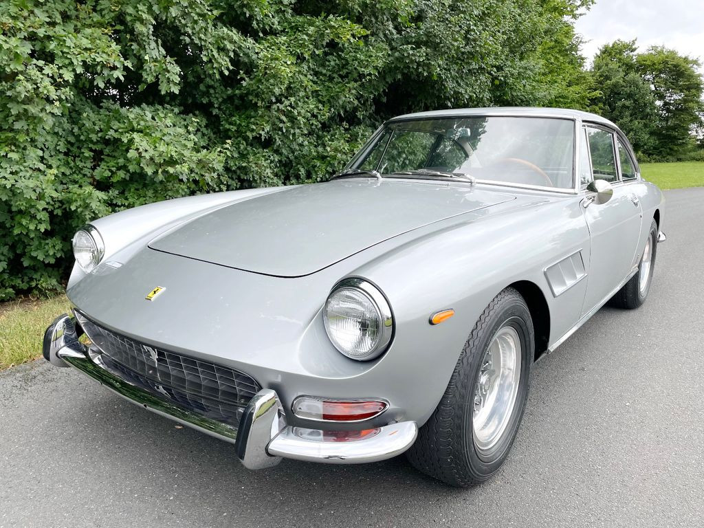 Ferrari 330 GT Coupe 2+2/TÜV neu/H-Zulassung - Personenwagen: afbeelding 3 Ferrari 330 GT Coupe 2+2/TÜV neu/H-Zulassung - Personenwagen: afbeelding 3