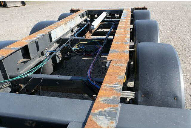 Fliegl SDS 380 SDS01, 20/30 & 40 Fuß Container, BPW - Dieplader oplegger: afbeelding 4 Fliegl SDS 380 SDS01, 20/30 & 40 Fuß Container, BPW - Dieplader oplegger: afbeelding 4