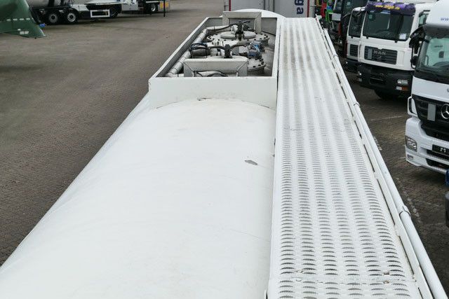 Tankoplegger Kässbohrer STH 34/10-24/Tank 34.000 ltr./Unterbefüll./Pumpe: afbeelding 16