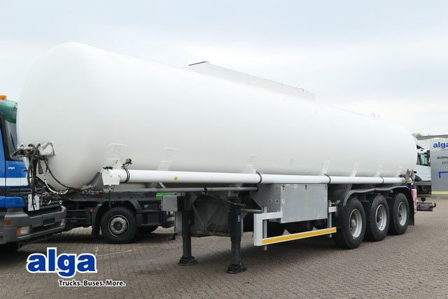 Kässbohrer STH 34/10-24/Tank 34.000 ltr./Unterbefüll./Pumpe - Tankoplegger: afbeelding 1 Kässbohrer STH 34/10-24/Tank 34.000 ltr./Unterbefüll./Pumpe - Tankoplegger: afbeelding 1