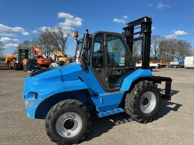 Manitou M50-4 4x4, Traglast 5.000kg, 3.700mm Hubhöhe - Ruw terrein heftruck: afbeelding 2 Manitou M50-4 4x4, Traglast 5.000kg, 3.700mm Hubhöhe - Ruw terrein heftruck: afbeelding 2