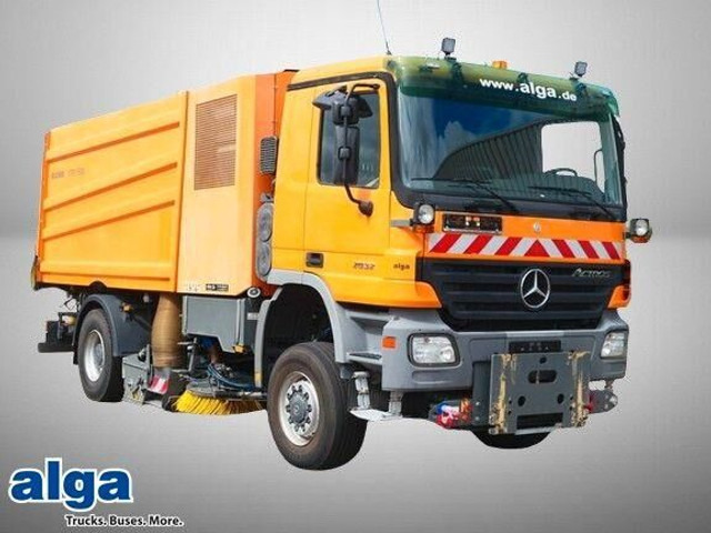 Mercedes-Benz 2032 A Actros 4x4, Bucher STKF 9500, Airport, AC - Veegwagen: afbeelding 1 Mercedes-Benz 2032 A Actros 4x4, Bucher STKF 9500, Airport, AC - Veegwagen: afbeelding 1