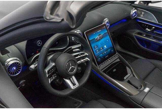 Cabrio Mercedes-Benz SL-Klasse 63 AMG Roadster/Performance+/4Matic/Carbon: afbeelding 8 Cabrio Mercedes-Benz SL-Klasse 63 AMG Roadster/Performance+/4Matic/Carbon: afbeelding 8