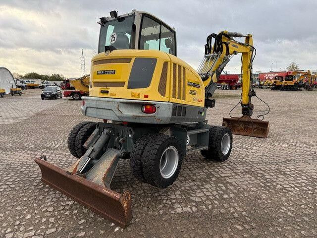 Neuson EW65, Verstellausleger, Hydr. S.W.S.,Div. Löffel - Mobiele graafmachine: afbeelding 4 Neuson EW65, Verstellausleger, Hydr. S.W.S.,Div. Löffel - Mobiele graafmachine: afbeelding 4