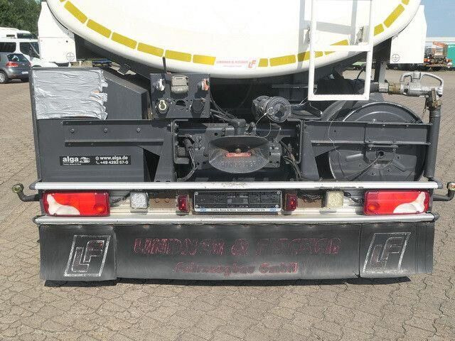 Scania P 320 6x2, Lindner & Fischer, 19m³, 3 Kammern - Tankwagen: afbeelding 4 Scania P 320 6x2, Lindner & Fischer, 19m³, 3 Kammern - Tankwagen: afbeelding 4
