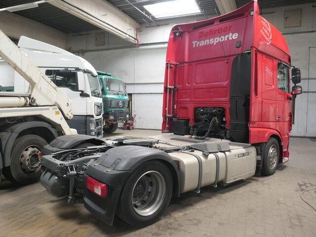 DAF XF 460, SSC, Retarder, Klima, VA+HA-Luftfederung - Trekker: afbeelding 4 DAF XF 460, SSC, Retarder, Klima, VA+HA-Luftfederung - Trekker: afbeelding 4