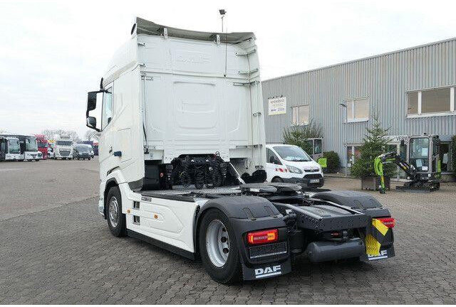 DAF XG 530 FT 4x2, Intarder, 2x Tank, Standklima - Trekker: afbeelding 3 DAF XG 530 FT 4x2, Intarder, 2x Tank, Standklima - Trekker: afbeelding 3