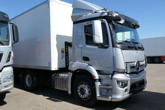 Mercedes-Benz 1836 LS Actros 4x2, ADR, Navi, Klima, 2.000km - Trekker: afbeelding 2 Mercedes-Benz 1836 LS Actros 4x2, ADR, Navi, Klima, 2.000km - Trekker: afbeelding 2