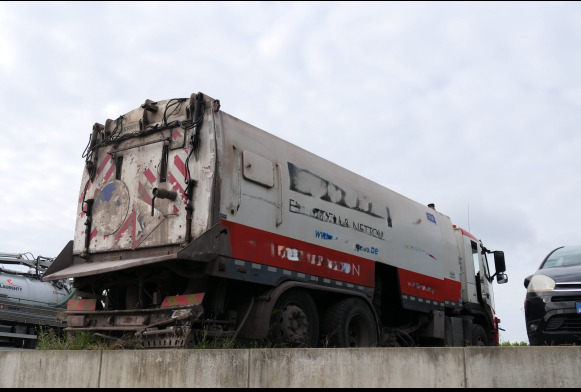 Camion balayeuse de voirie Volvo - Andere machine: afbeelding 3 Camion balayeuse de voirie Volvo - Andere machine: afbeelding 3