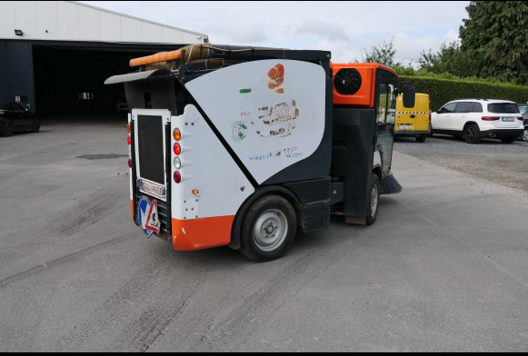Camion balayeuse articulé Boschung S2 - Veegwagen: afbeelding 4 Camion balayeuse articulé Boschung S2 - Veegwagen: afbeelding 4