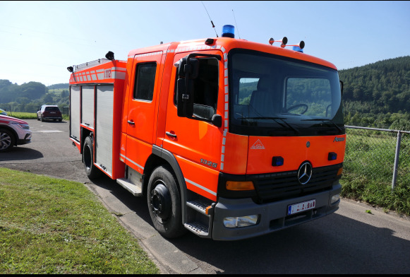 Camion de pompier Mercedes-Benz 1325F Atego (2002-27.258 km) - Brandweerwagen: afbeelding 2 Camion de pompier Mercedes-Benz 1325F Atego (2002-27.258 km) - Brandweerwagen: afbeelding 2
