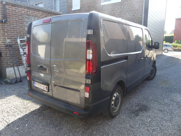 Camionnette Opel Vivaro (2018-122.114 km-VIN:WOVF7G60XJV634111) - Personenwagen: afbeelding 4 Camionnette Opel Vivaro (2018-122.114 km-VIN:WOVF7G60XJV634111) - Personenwagen: afbeelding 4