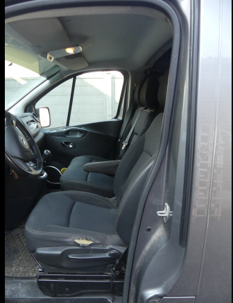 Camionnette Opel Vivaro (2018-122.114 km-VIN:WOVF7G60XJV634111) - Personenwagen: afbeelding 5 Camionnette Opel Vivaro (2018-122.114 km-VIN:WOVF7G60XJV634111) - Personenwagen: afbeelding 5