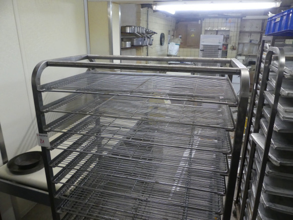 Chariot avec grilles 60x40 cm - Bakkerijmachine: afbeelding 2 Chariot avec grilles 60x40 cm - Bakkerijmachine: afbeelding 2