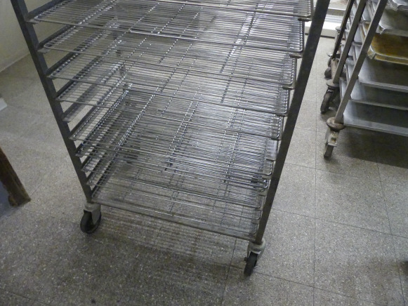 Chariot avec grilles 60x40 cm - Bakkerijmachine: afbeelding 4 Chariot avec grilles 60x40 cm - Bakkerijmachine: afbeelding 4