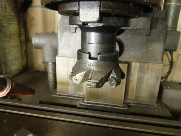 Fraiseuse universelle CNC 3 aves Fias Mh6 - Freesmachine: afbeelding 3 Fraiseuse universelle CNC 3 aves Fias Mh6 - Freesmachine: afbeelding 3