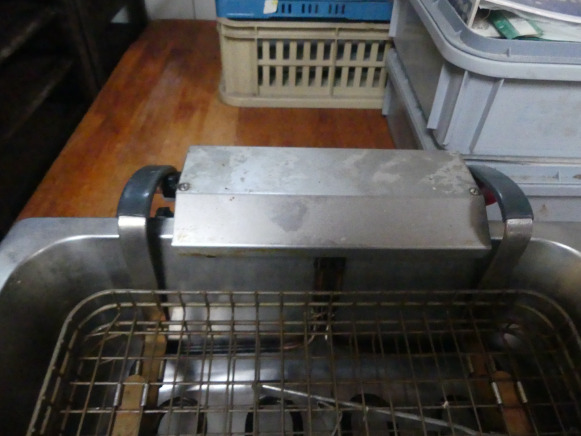 Friteuse à boule de Berlin Pelion, Allongeuse à pistolet marque et modèle illisible - Bakkerijmachine: afbeelding 5 Friteuse à boule de Berlin Pelion, Allongeuse à pistolet marque et modèle illisible - Bakkerijmachine: afbeelding 5