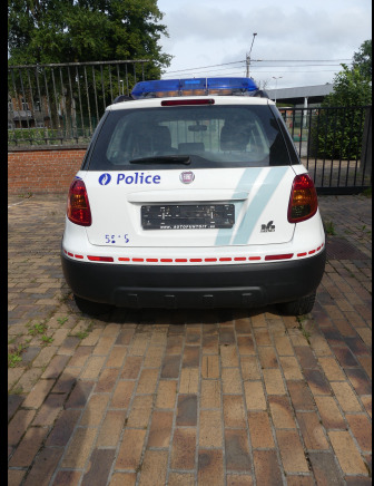 Voiture 4x4 Fiat Sedici (2011-92.634 km-VIN:TSMFYB21S00608157) - Gemeentelijke machine/ Speciaal: afbeelding 5 Voiture 4x4 Fiat Sedici (2011-92.634 km-VIN:TSMFYB21S00608157) - Gemeentelijke machine/ Speciaal: afbeelding 5