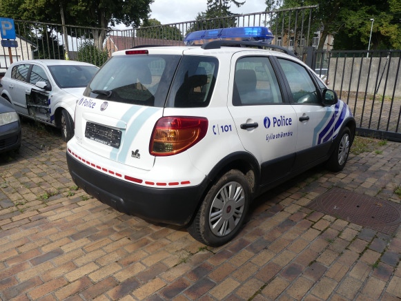 Voiture 4x4 Fiat Sedici (2011-92.634 km-VIN:TSMFYB21S00608157) - Gemeentelijke machine/ Speciaal: afbeelding 4 Voiture 4x4 Fiat Sedici (2011-92.634 km-VIN:TSMFYB21S00608157) - Gemeentelijke machine/ Speciaal: afbeelding 4