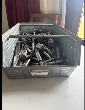 Lot industriel : fraisage, taraudage, perçage – ±100 pièces - Freesmachine: afbeelding 3 Lot industriel : fraisage, taraudage, perçage – ±100 pièces - Freesmachine: afbeelding 3