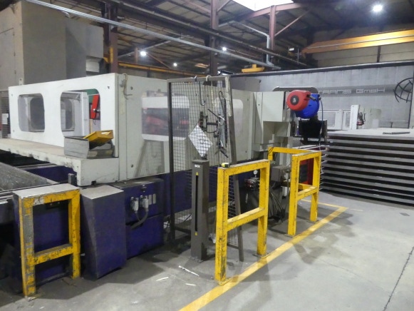 Machine de découpe laser CO² avec refroidisseur et aspiration de fumée Bystronic Bylaser 6000 - Metaalbewerkingsmachine: afbeelding 1 Machine de découpe laser CO² avec refroidisseur et aspiration de fumée Bystronic Bylaser 6000 - Metaalbewerkingsmachine: afbeelding 1