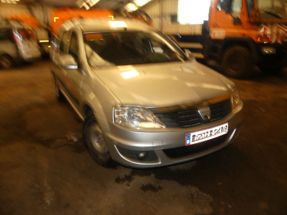 REF:2GBD456 - Voiture Dacia Logan Break SD (2011-85.514 km) - SUV: afbeelding 2 REF:2GBD456 - Voiture Dacia Logan Break SD (2011-85.514 km) - SUV: afbeelding 2