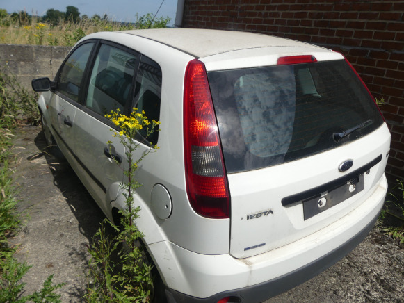 REF:Immatriculée sous : SPI-110 - Voiture Ford FIESTA - Personenvervoer: afbeelding 4 REF:Immatriculée sous : SPI-110 - Voiture Ford FIESTA - Personenvervoer: afbeelding 4