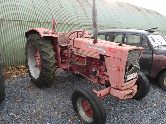 Tracteur agricole International Harvester (VIN:NT362374) - Tractor: afbeelding 2 Tracteur agricole International Harvester (VIN:NT362374) - Tractor: afbeelding 2