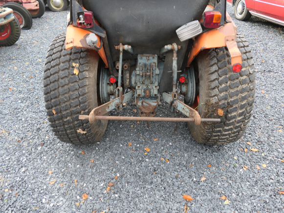 Tracteur pour par cet jardin + faucheuse rotative Kubota 245DT ( VIN:245DT72778) - Tractor: afbeelding 4 Tracteur pour par cet jardin + faucheuse rotative Kubota 245DT ( VIN:245DT72778) - Tractor: afbeelding 4