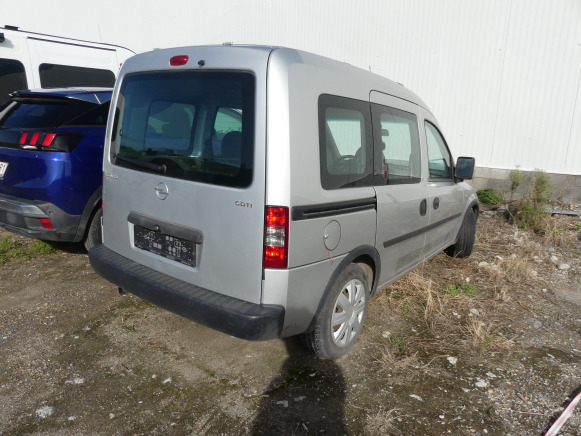 Voiture Opel Combo - Personenwagen: afbeelding 3 Voiture Opel Combo - Personenwagen: afbeelding 3