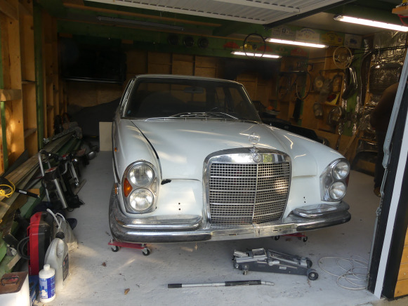 Personenwagen Voiture ancêtre Mercedes-Benz 280S (1972-83.435 km)(VIN: 10801610083599): afbeelding 1