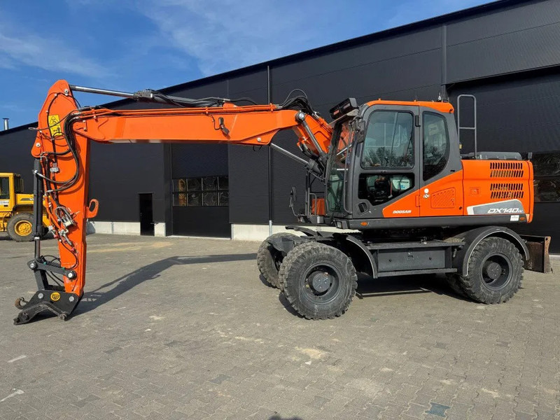 Doosan DX140-5 2018 - Mobiele graafmachine: afbeelding 2 Doosan DX140-5 2018 - Mobiele graafmachine: afbeelding 2