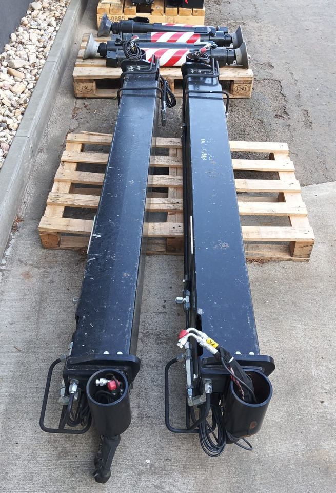FASSI - PALFINGER - HIAB - HMF - ATLAS additional stabilizers, Zusatzabstützen - Autolaadkraan: afbeelding 2 FASSI - PALFINGER - HIAB - HMF - ATLAS additional stabilizers, Zusatzabstützen - Autolaadkraan: afbeelding 2