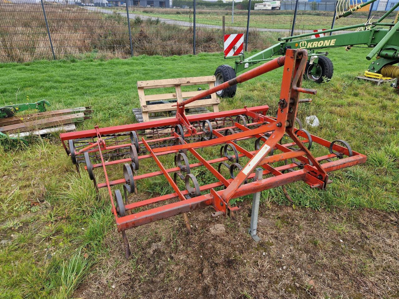 Becker Federzinken 2,75m - Cultivator: afbeelding 1 Becker Federzinken 2,75m - Cultivator: afbeelding 1
