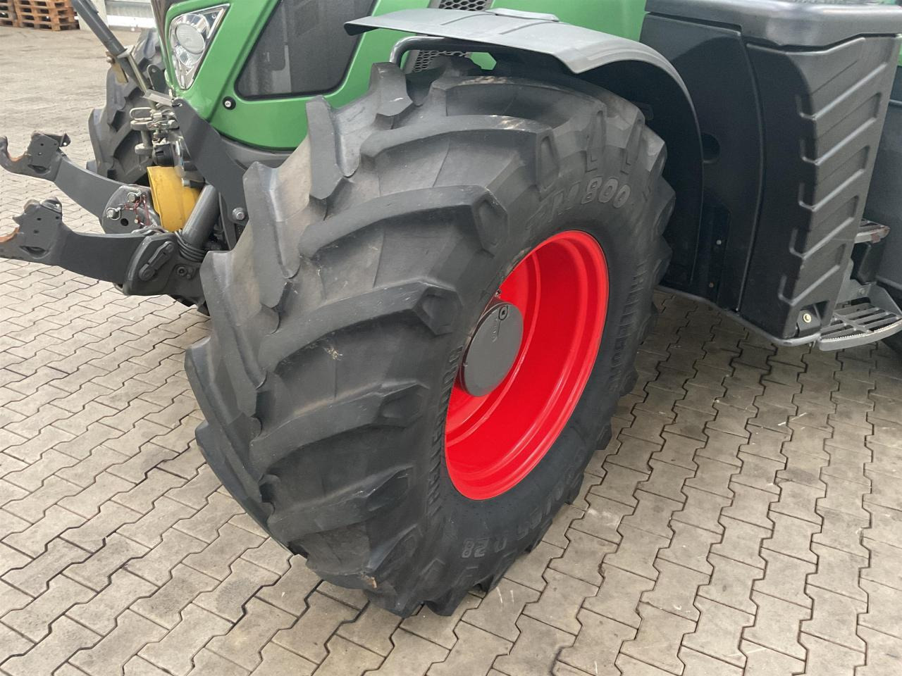 Fendt 718 Vario Profi - Tractor: afbeelding 2 Fendt 718 Vario Profi - Tractor: afbeelding 2